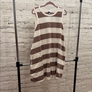 Old Navy Brown and White Striped Dreas